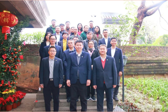 新春開工首日廣州輕工集團領(lǐng)導(dǎo)走訪慰問新仕誠公司，送祝福鼓干勁
